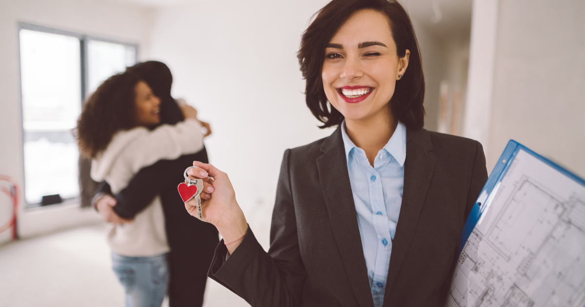Cómo destacarte como agente inmobiliario en un mercado saturado